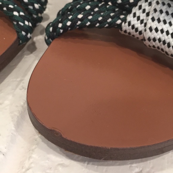 POM POM BUNGEE CORD SANDAL - Picture 12 of 12